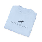 Sets the pace T-Shirt