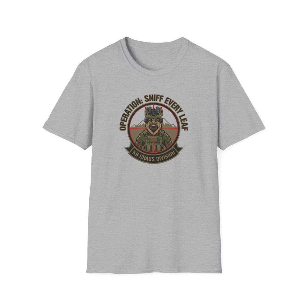 Sniff every leafT-Shirt