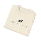 Sets the pace T-Shirt