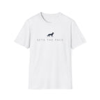 Sets the pace T-Shirt